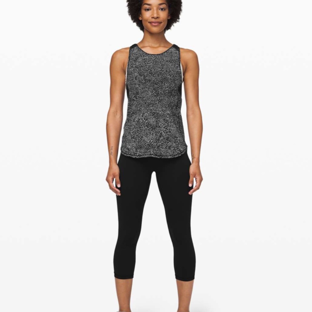 Lululemon Sculpt Tank II in Polar Shift Alpine White Black size 4 - Picture 5 of 9